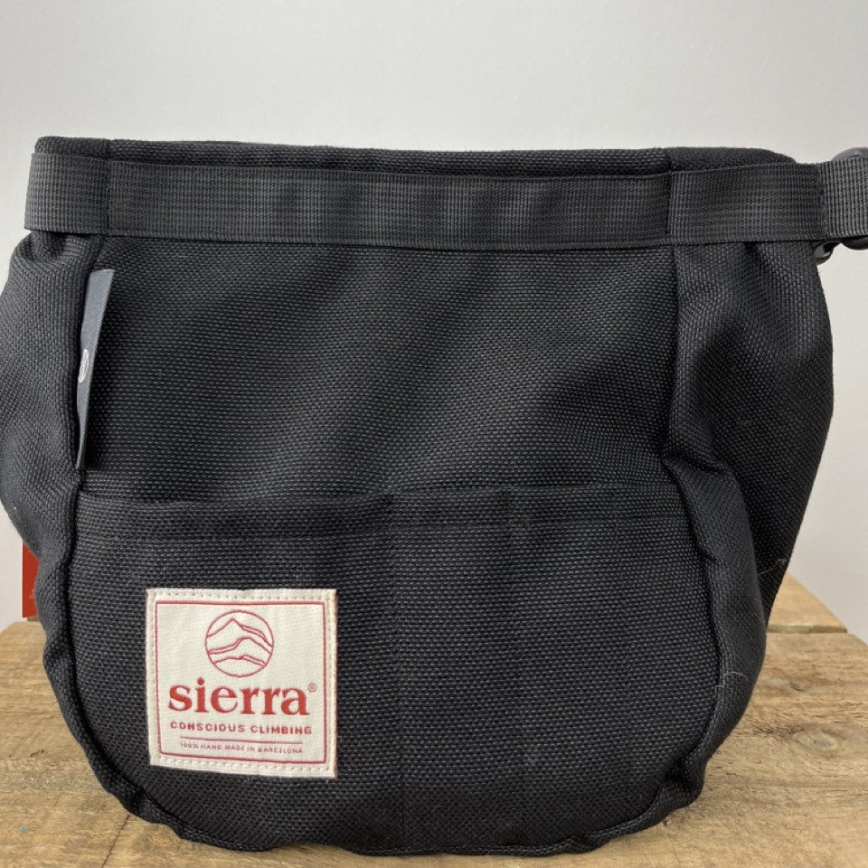 Sierra Eye Bird Black Star Bucket