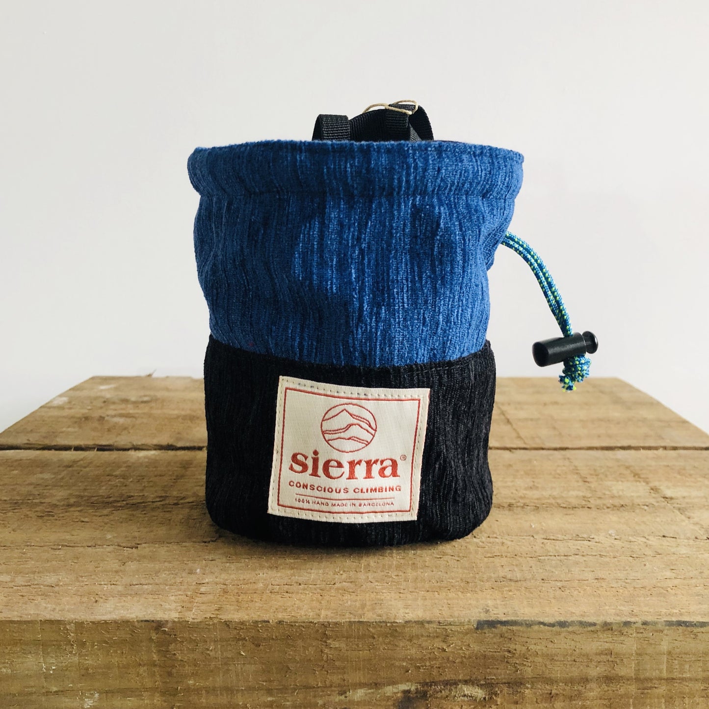 Sierra Matrix Blue Chalk Bag