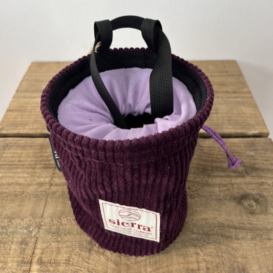 Sierra Contrast Berry Light Chalk Bag