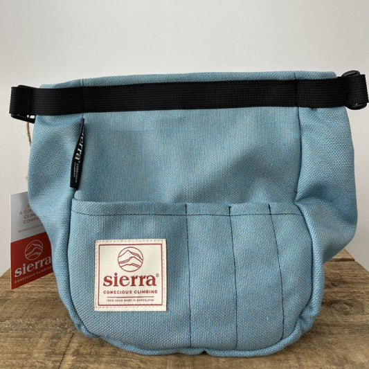 Sierra Eye Bird Blue Water Bucket