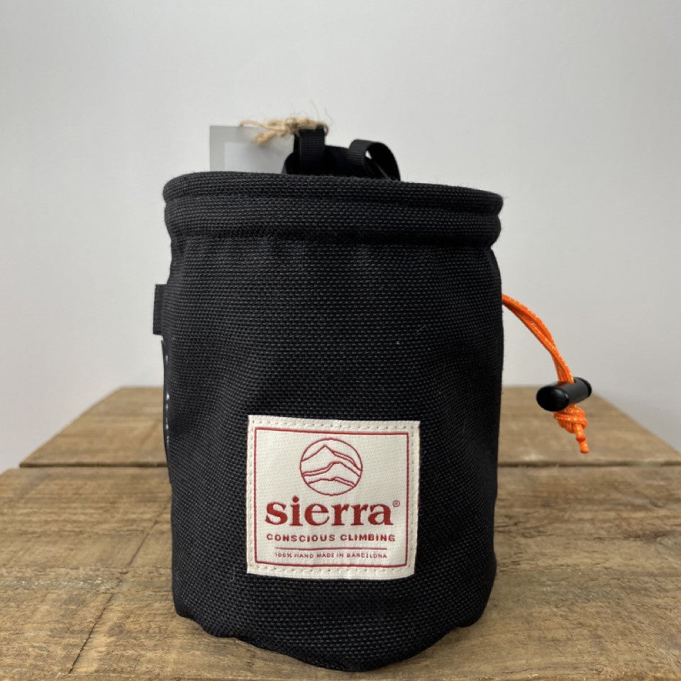 Sierra Eye Bird Black Star Chalk Bag