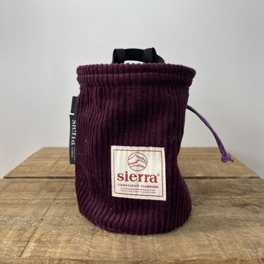 Sierra Contrast Berry Light Chalk Bag